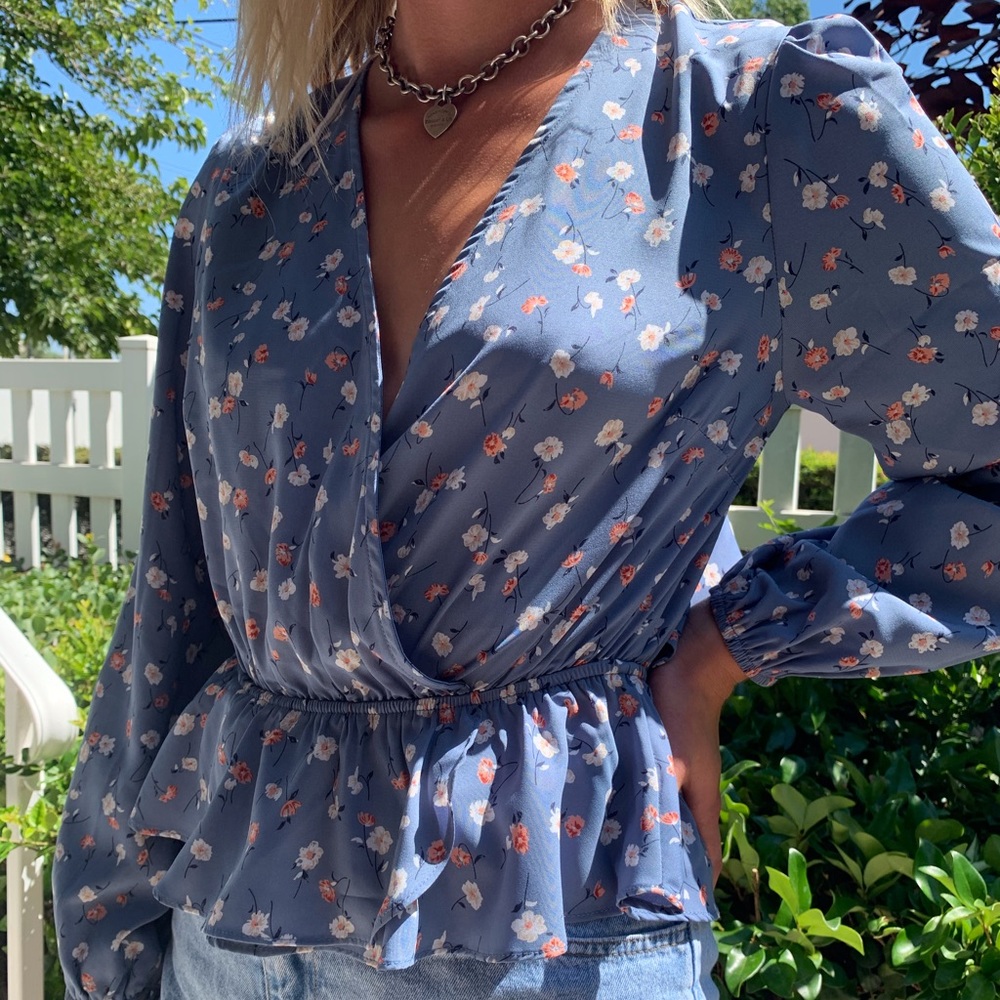 Emory Park Floral Ruffled Blouse Open Back